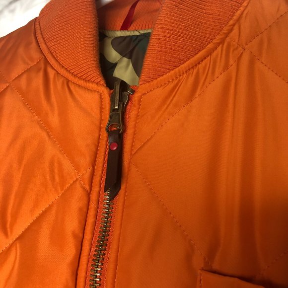 New Robert Graham Reversible Puffer Jacket Orange and Camo - Picture 9 of 14